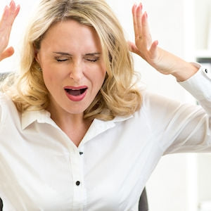 Vaihdevuosien oireet ja stressi: Tunne nämä asiat