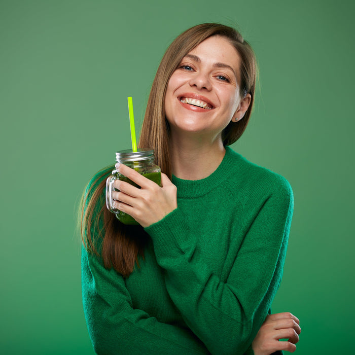 Luonnonvoimaa ja ravinteita viherjauheista